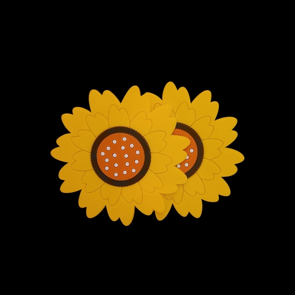 Set of 2 Sunflower Silicone Coasters - Picture 2 of 3